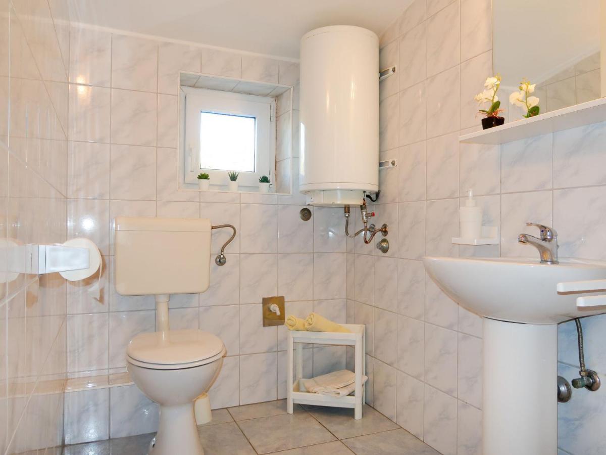 Apartment Barbara - Put121 By Interhome