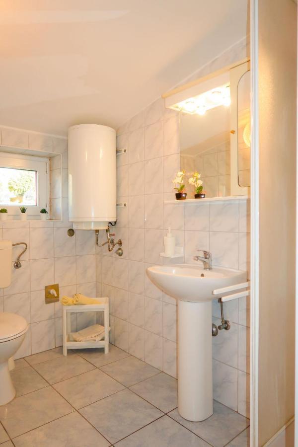 Barbara - Put121 By Interhome